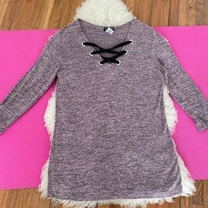Fig & Blu purple preppy knit top with cris-cross neck ties, size S 3/4 sleeves